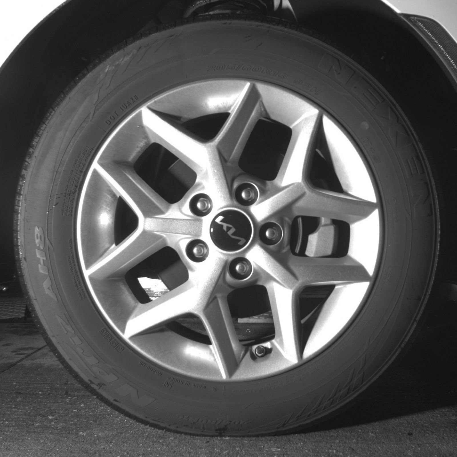 Used 2025 Kia Soul LX w/ LX Technology Package FWD image 21