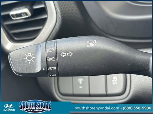 Certified 2023 Hyundai Venue SEL w/ Cargo Package image 24