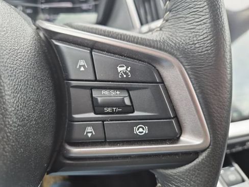 Used 2025 Subaru Outback Premium AWD/4WD image 18