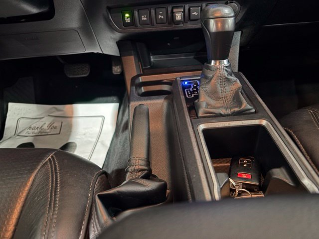Used 2021 Toyota Tacoma TRD Sport w/ TRD Premium Sport Package AWD/4WD image 20
