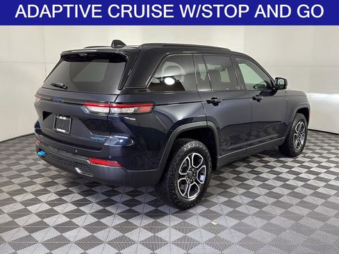 Used 2023 Jeep Grand Cherokee Trailhawk w/ Advanced Protech Group II AWD/4WD image 5