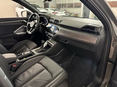 Used 2020 Audi Q3 2.0T Premium Plus w/ Premium Plus Package AWD/4WD image 40