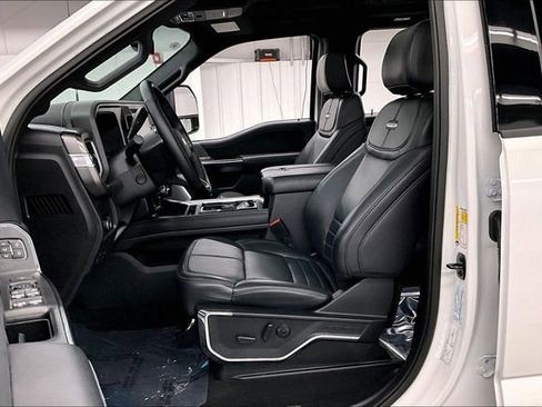 Used 2025 Ford F350 Platinum AWD/4WD image 25