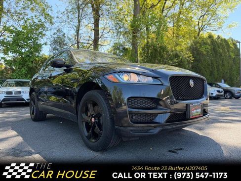 Used 2017 Jaguar F-PACE Premium AWD/4WD image 10