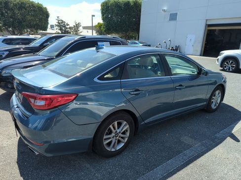 Used 2015 Hyundai Sonata SE w/ Option Group 09 image 2