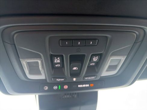 New 2026 GMC Sierra 1500 Denali Ultimate w/ LPO, Black Badging Package AWD/4WD image 25