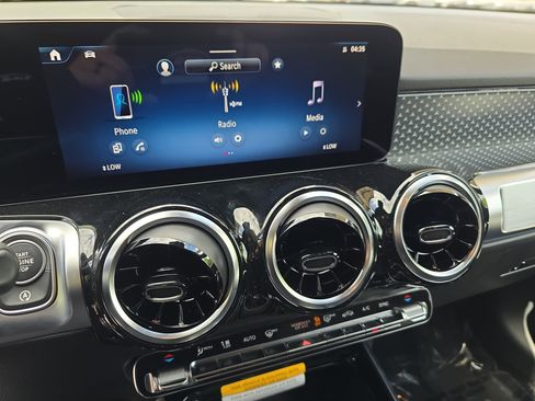 New 2026 Mercedes-Benz GLB 250 image 20