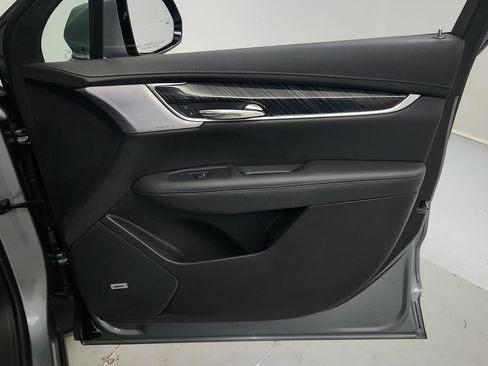 Certified 2024 Cadillac XT6 Premium Luxury w/ Technology Package AWD/4WD image 29