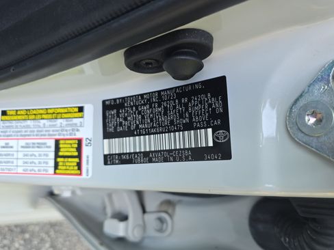 Used 2024 Toyota Camry SE FWD image 34