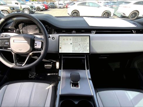 New 2026 Land Rover Range Rover Evoque Dynamic SE image 6