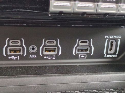 New 2026 RAM 2500 Limited AWD/4WD image 23