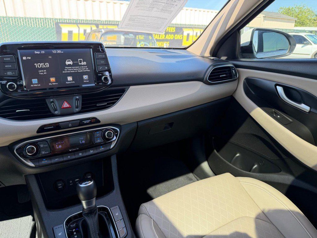 Used 2020 Hyundai Elantra GT w/ Style Package 02 FWD image 26