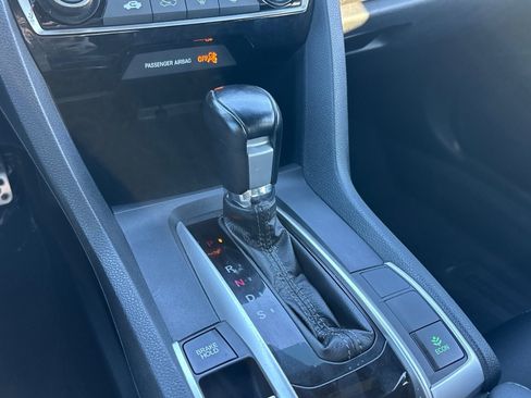 Used 2020 Honda Civic Sport image 8