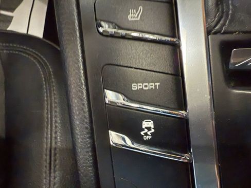 Used 2015 Porsche Macan S image 23