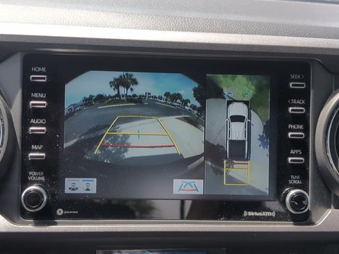 Used 2023 Toyota Tacoma TRD Sport w/ Advanced Technology Package image 22