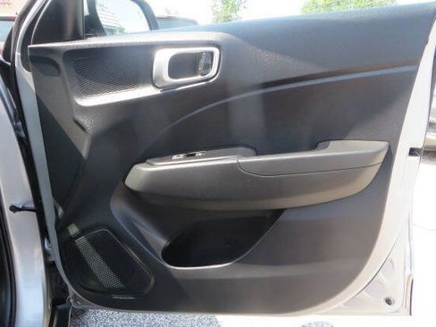 Used 2026 Hyundai Venue SEL FWD image 10