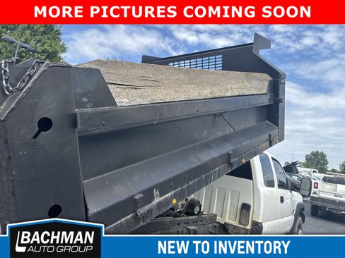 Used 2007 Chevrolet Silverado 3500 2WD Extended Cab w/ Heavy-Duty Power Package image 11