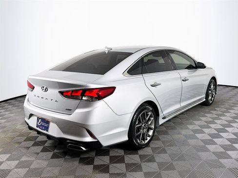 Used 2018 Hyundai Sonata Limited image 6