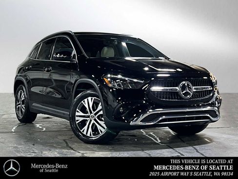 Used 2025 Mercedes-Benz GLA 250 4MATIC image 1