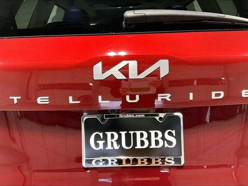 Used 2024 Kia Telluride SX Prestige w/ Towing Package AWD/4WD image 41
