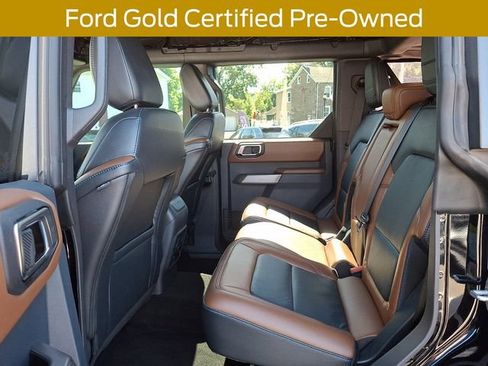 Used 2023 Ford Bronco Outer Banks w/ Sasquatch Package AWD/4WD image 13