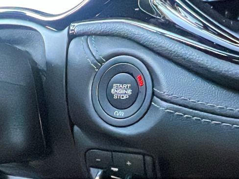 Used 2022 Dodge Durango GT image 30