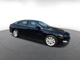 Used 2023 Chevrolet Malibu LT image 2
