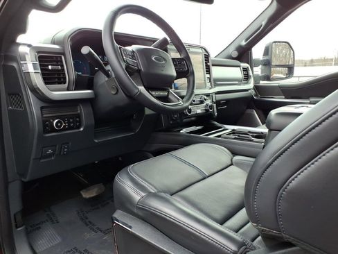 Certified 2025 Ford F350 Platinum AWD/4WD image 12