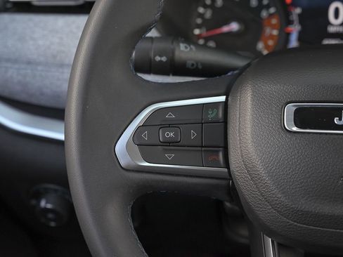 Used 2022 Jeep Compass Latitude image 17