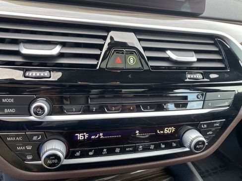 Used 2018 BMW 640i Gran Turismo xDrive 640i xDrive Gran Turismo AWD image 16