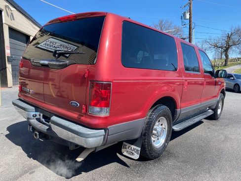Used 2002 Ford Excursion XLT RWD image 3