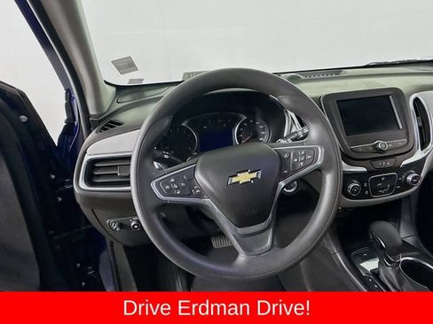 Used 2022 Chevrolet Equinox LT AWD/4WD image 11
