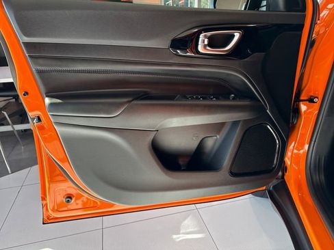 New 2026 Jeep Compass Latitude image 15