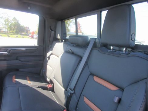 New 2026 GMC Sierra 2500 AT4 w/ AT4 Premium Plus Package image 16