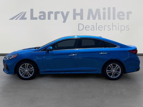 Used 2018 Hyundai Sonata Limited w/ Limited Ultimate Package 03 FWD image 2