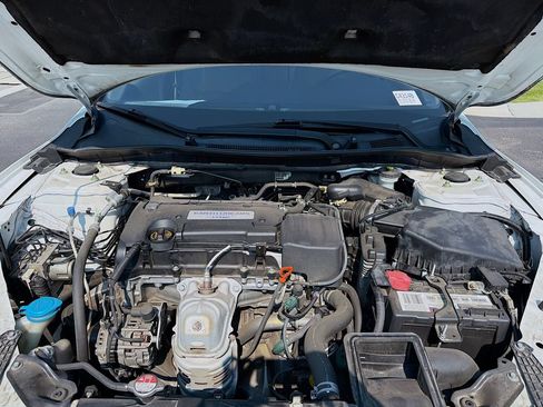 Used 2014 Honda Accord LX image 34