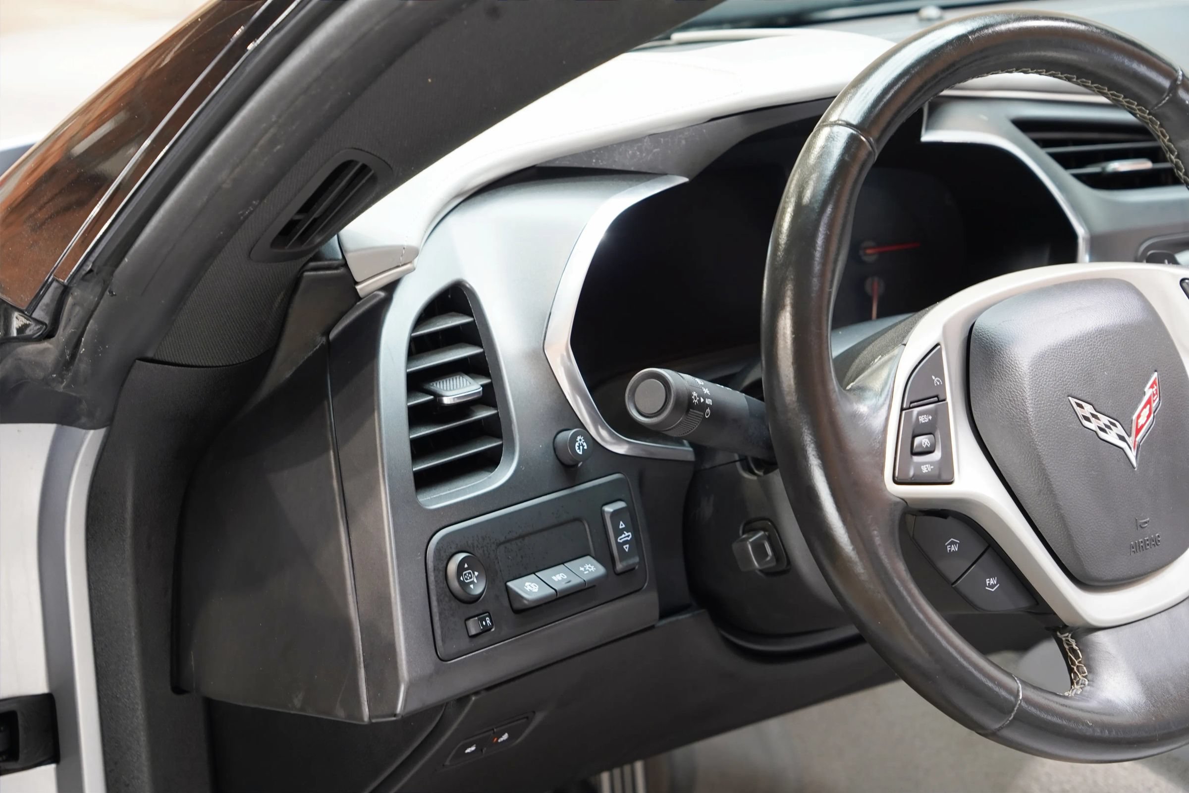Used 2014 Chevrolet Corvette Stingray Convertible w/ 3LT Preferred Equipment Group RWD image 42