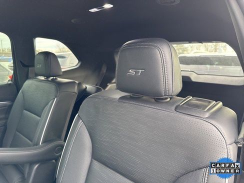 Used 2025 Buick Enclave Sport Touring w/ Trailering Package, 5000 lbs. image 7