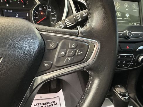 Used 2019 Chevrolet Equinox LT image 24