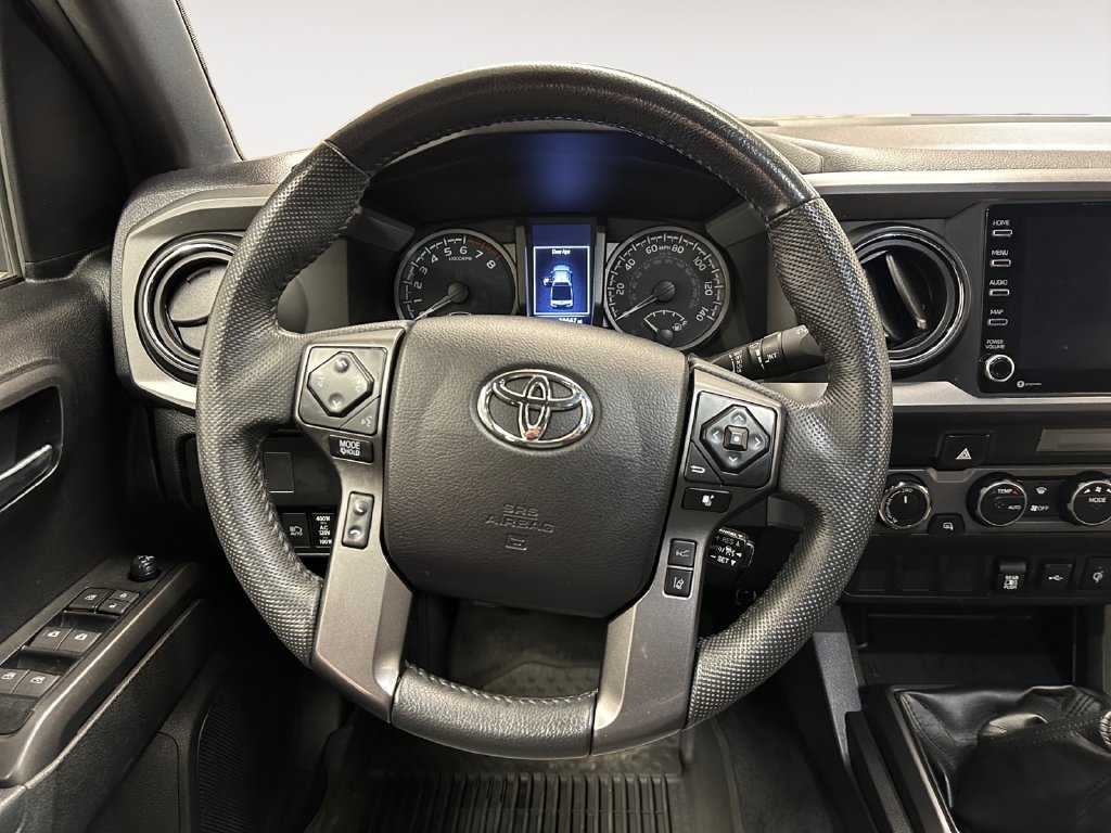 Used 2021 Toyota Tacoma TRD Off-Road AWD/4WD image 13