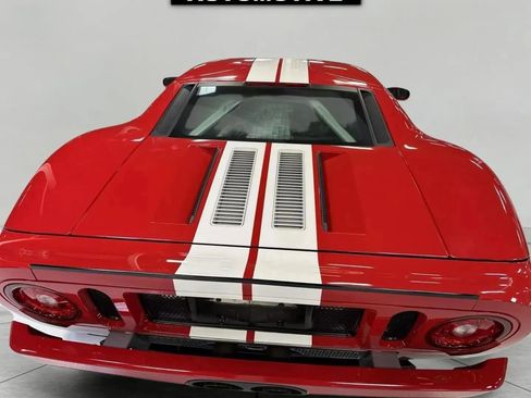 Used 2005 Ford GT Coupe 2D image 3