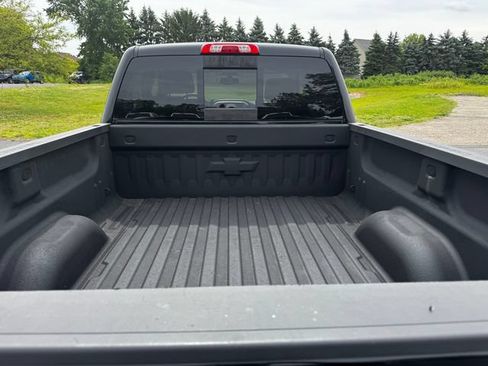 Used 2017 Chevrolet Silverado 1500 LT w/ Midnight Edition AWD/4WD image 17