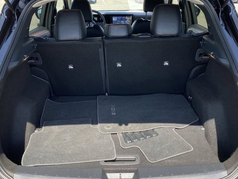 Used 2025 Nissan Kicks SR FWD image 19