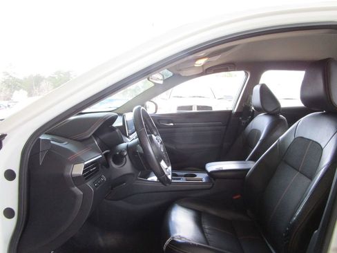 Used 2019 Nissan Altima 2.5 SR image 16