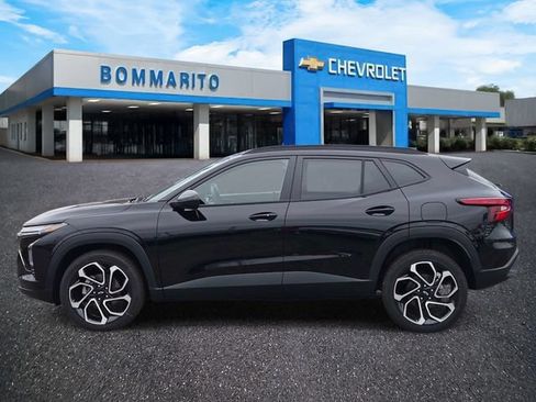 New 2026 Chevrolet Trax RS w/ Driver Confidence Package FWD image 2