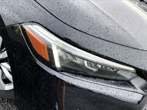 Used 2023 Honda Civic LX image 27