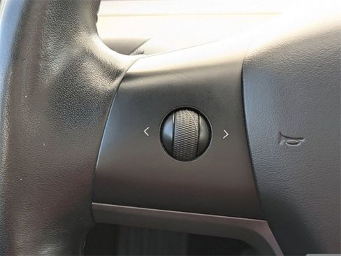 Used 2018 Tesla Model 3 Long Range image 25