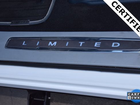 Certified 2024 Ford F250 Limited w/ FX4 Off-Road Package image 40