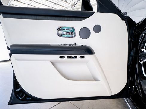Used 2022 Rolls-Royce Ghost AWD/4WD image 19