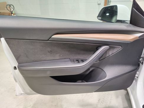 Used 2023 Tesla Model 3 Standard Range RWD image 22